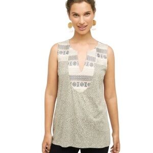 Tiny by Anthropologie grey white split v-neck boho sleeveless Zinnia tank top
